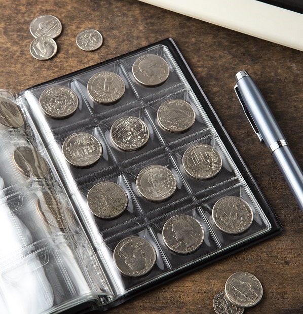 close-up-coins-table (4)
