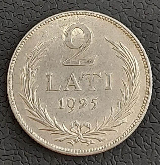 Latvia 2 Lati 1925 Ασημενιο