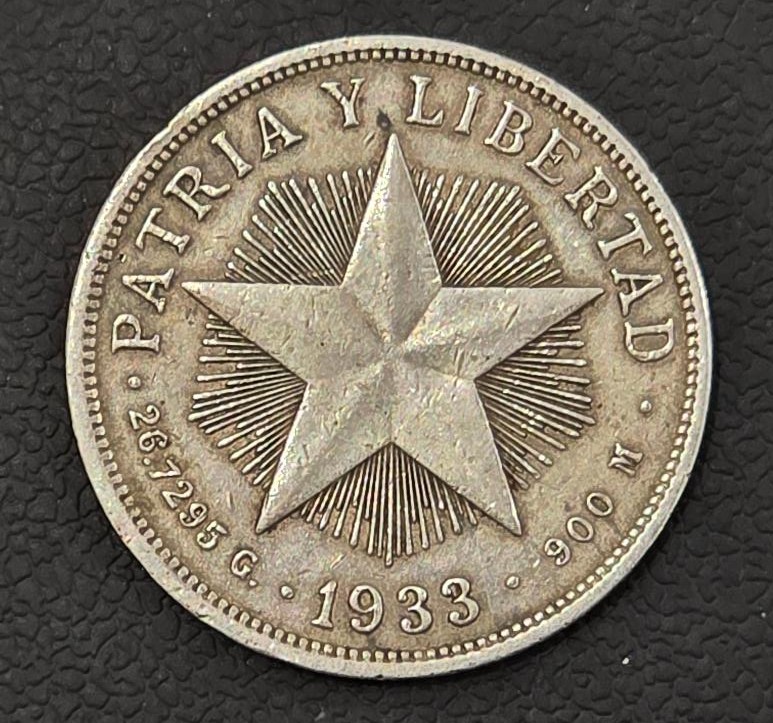 Cuba 1 Peso 1933 Silver